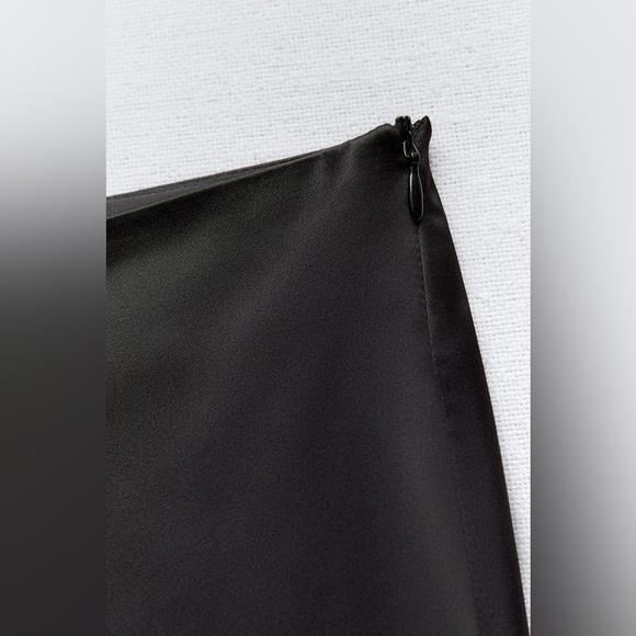 Zara COMBINATION LACE SATIN EFFECT MIDI SKIRT. Black. Size S. New with Tags. - Picture 6 of 7